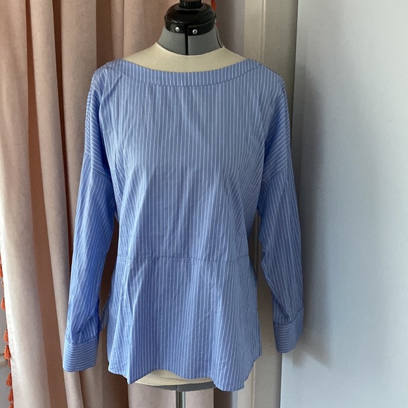 Button Back Blouse - Picture 2 of 3